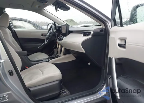 2024 Toyota Corolla Cross L z USA, uszkodzony, nr VIN 7MUAAAAG9RV085875